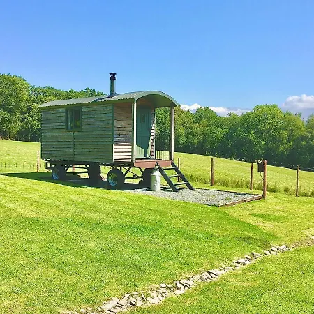 Foxgloves And Fairytales Hut With Hot Tub Llanwrda Exterior photo