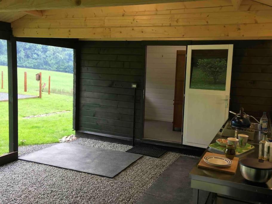 Farm stay Foxgloves And Fairytales Hut With Hot Tub
