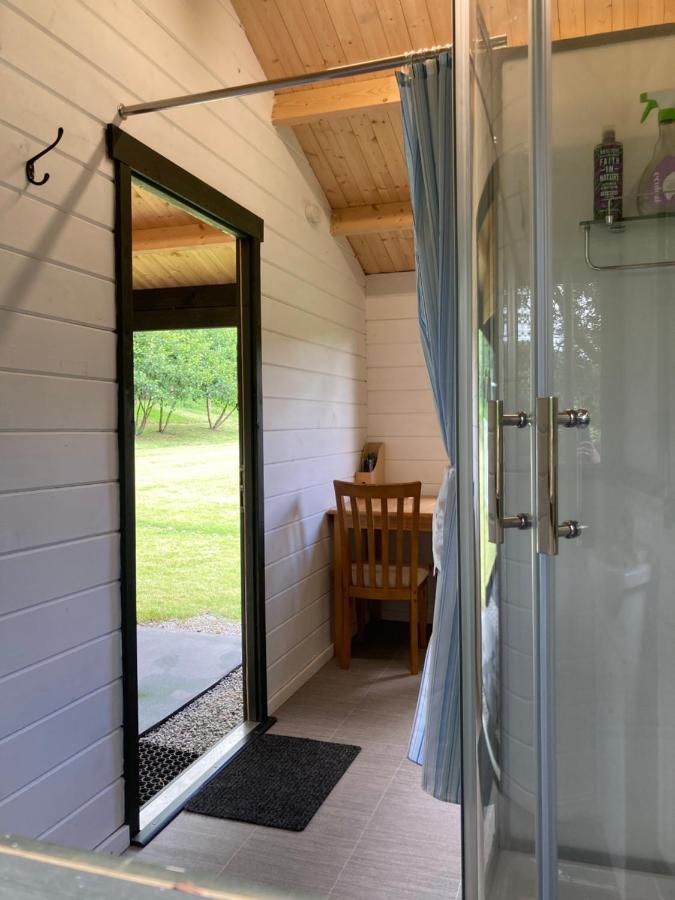 Farm stay Foxgloves And Fairytales Hut With Hot Tub